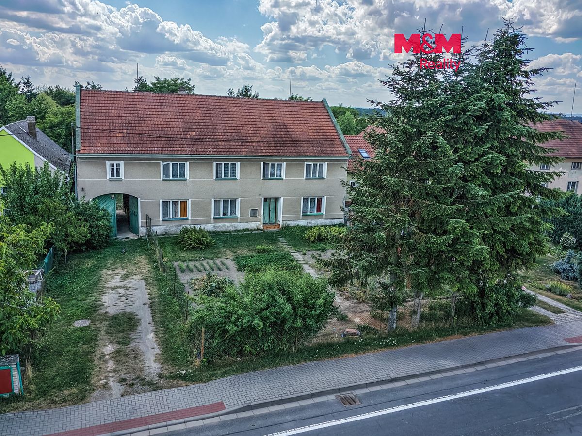 Prodej rodinného domu 217 m², pozemek 2548 m²