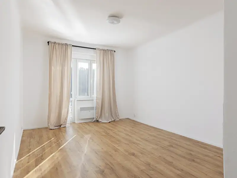 Prodej bytu 2+1 60 m², Praha – náhled fotky 3