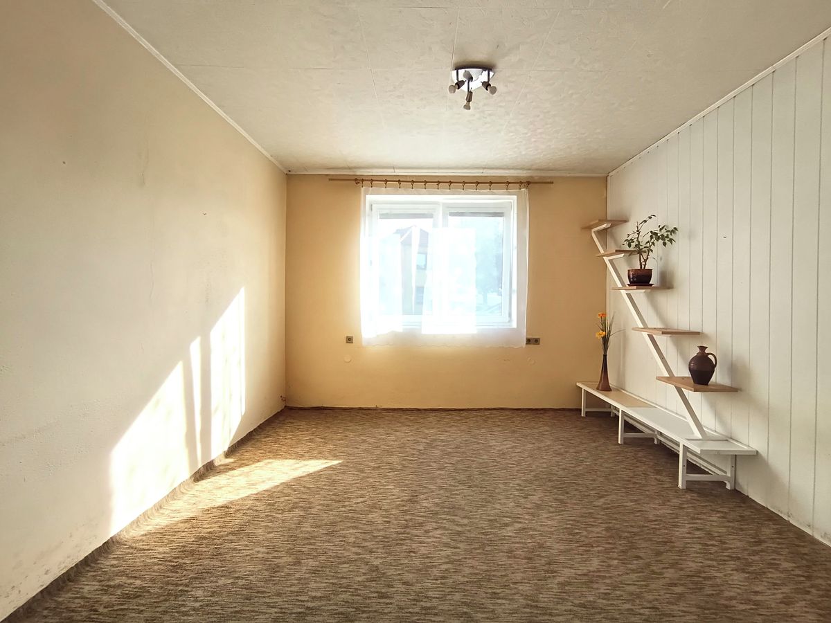 Prodej rodinného domu 104 m², pozemek 351 m² – fotografie 2