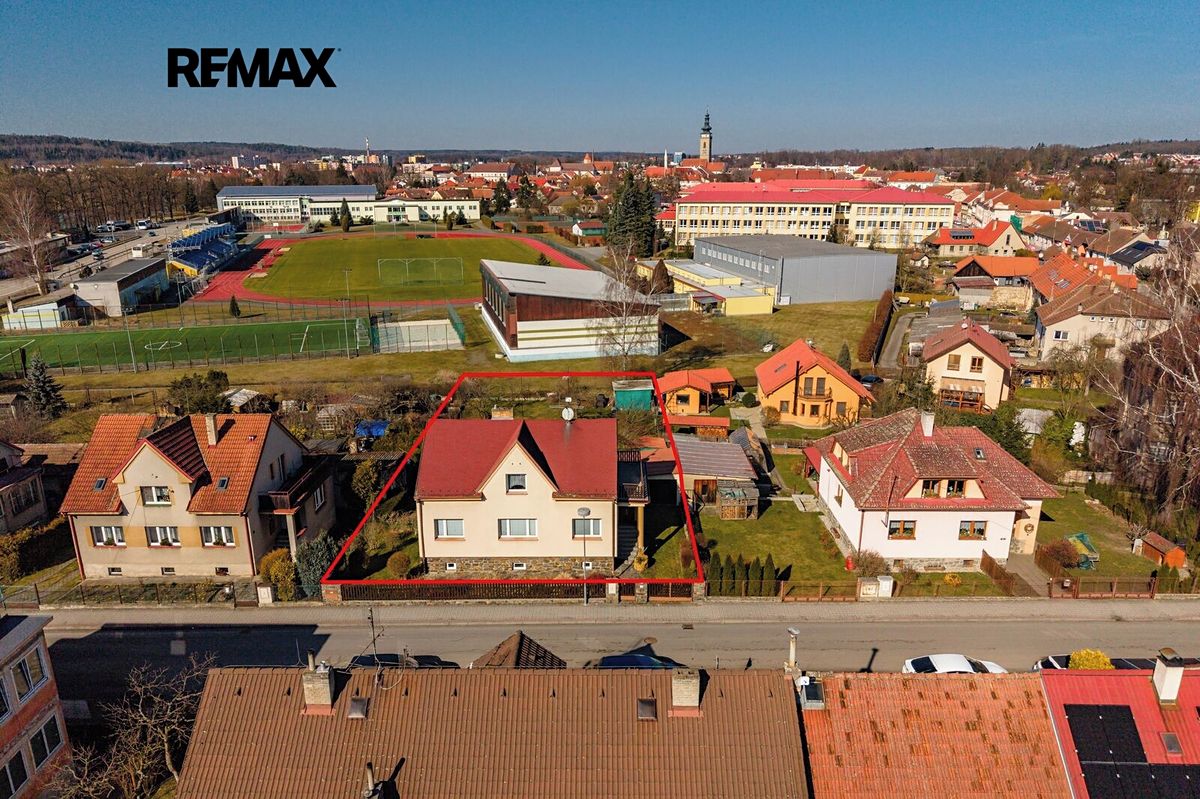 Prodej rodinného domu 114 m², pozemek 1100 m² – fotografie 2