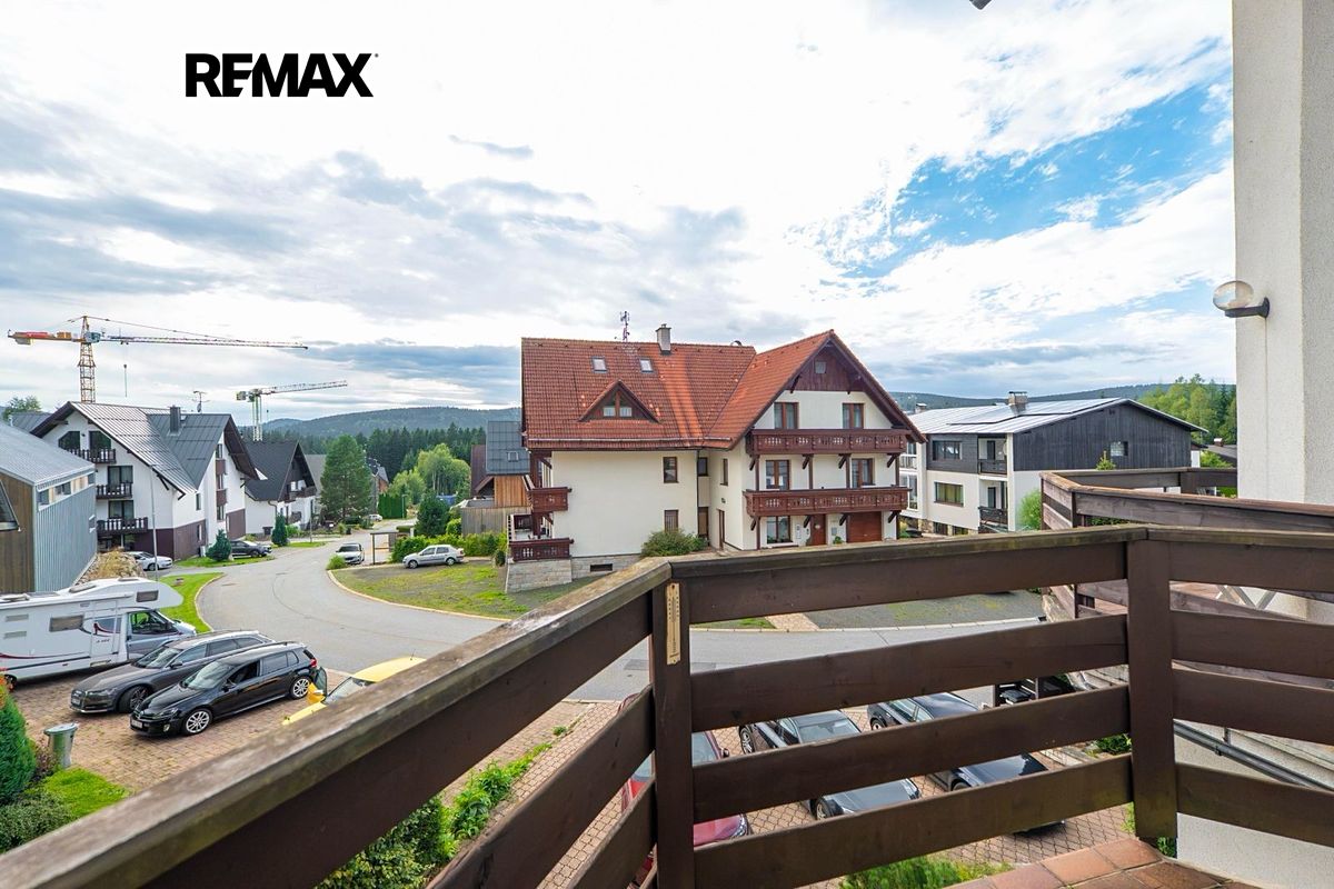 Prodej rodinného domu 239 m², pozemek 404 m² – fotografie 3