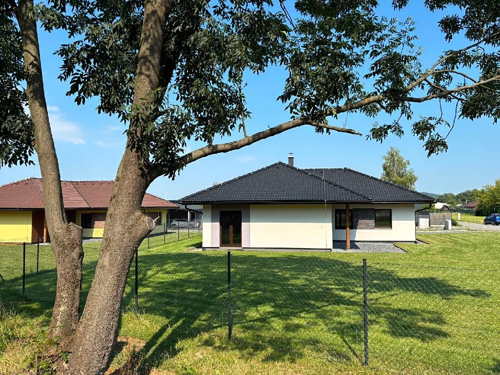 Prodej rodinného domu 146 m², pozemek 1003 m² – fotografie 5