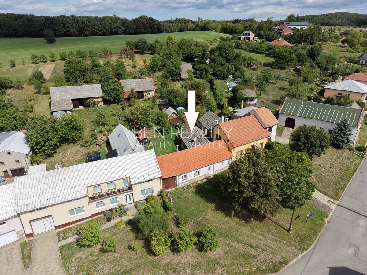 Prodej stavebního pozemku 1962 m² – fotografie 2