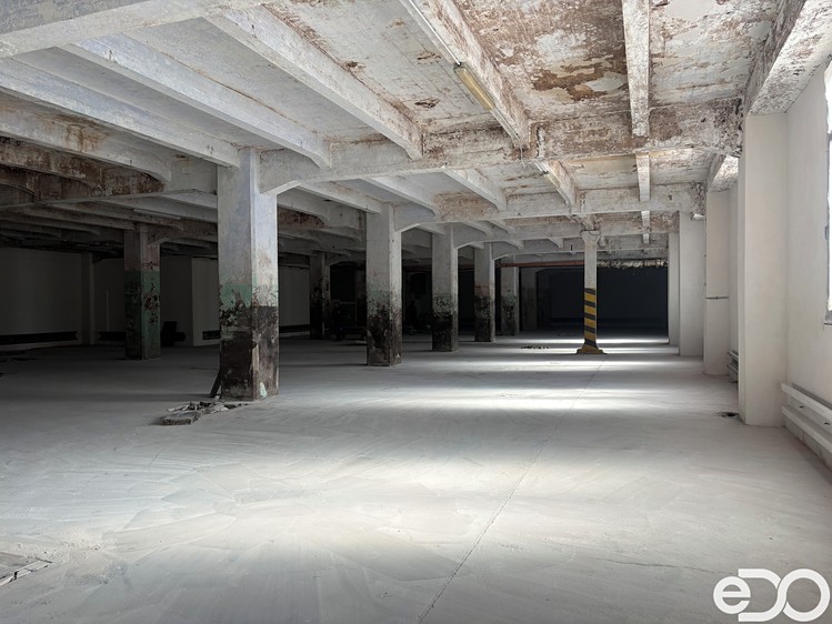 Комерційне приміщення в оренду, 1 706 м² (1 з 11)