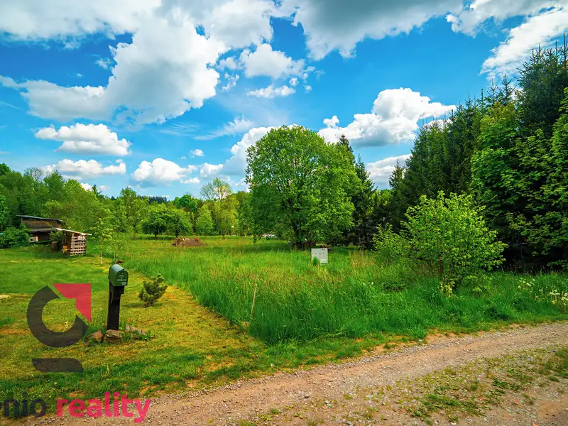 Prodej stavebního pozemku 1607 m², Dobřany – náhled fotky 2