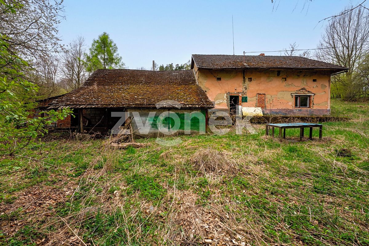 Prodej rodinného domu 210 m², pozemek 3984 m² – fotografie 2