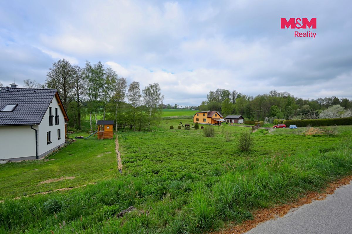 Prodej stavebního pozemku 2109 m² – fotografie 3