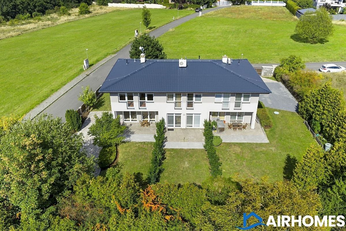 Prodej rodinného domu 302 m², pozemek 1203 m² – fotografie 4