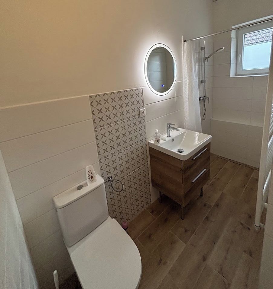 Pronájem bytu 2+1 70 m² – fotografie 3