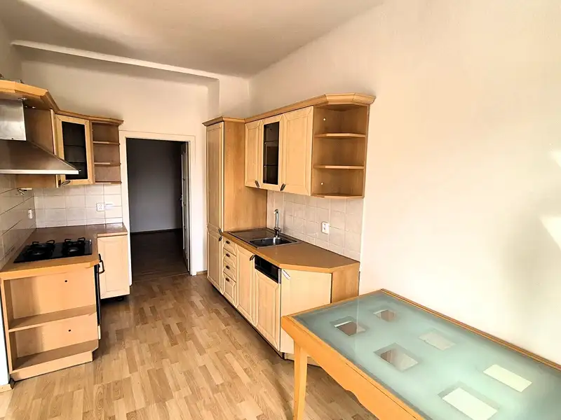 Prodej bytu 2+1 72 m², Praha – náhled fotky 3