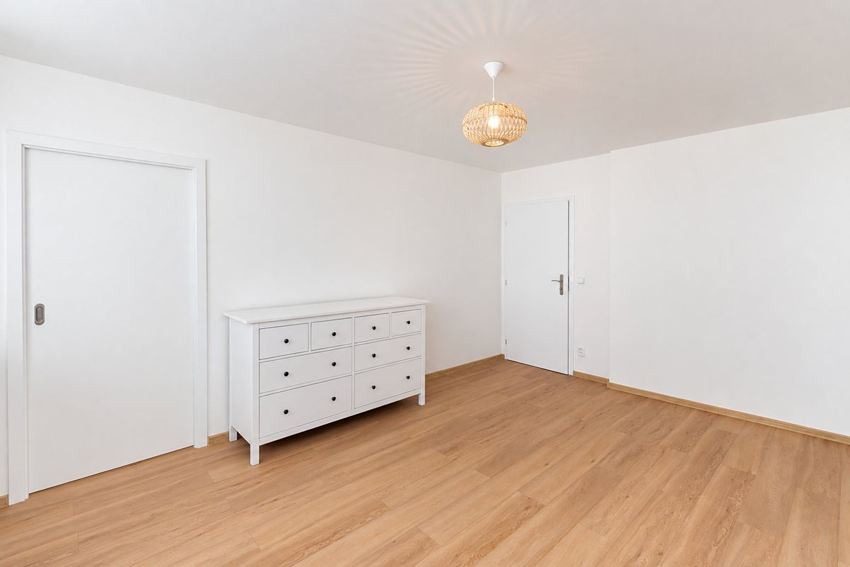 Pronájem bytu 1+1 38 m² – fotografie 2