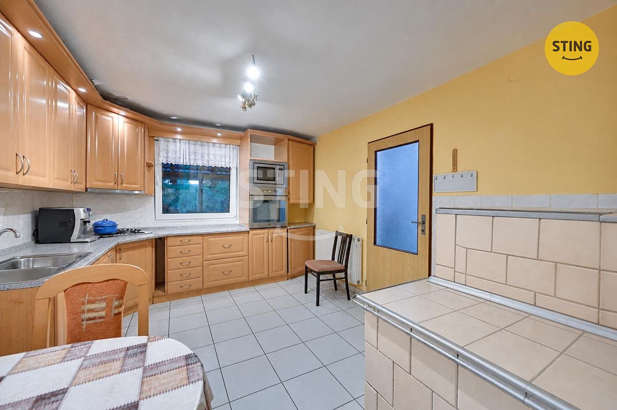Prodej rodinného domu 140 m², pozemek 2914 m² – fotografie 5