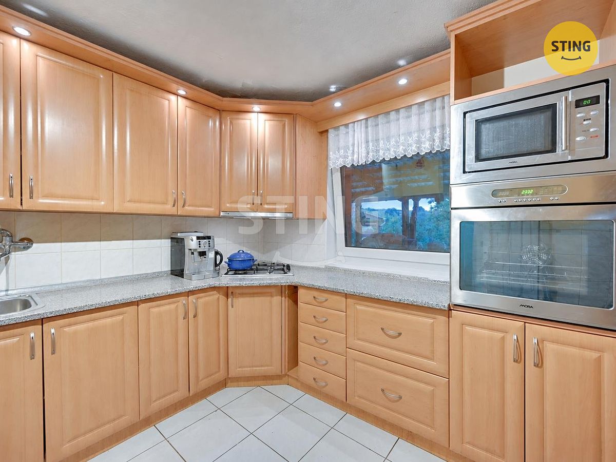 Prodej rodinného domu 140 m², pozemek 2914 m² – fotografie 3