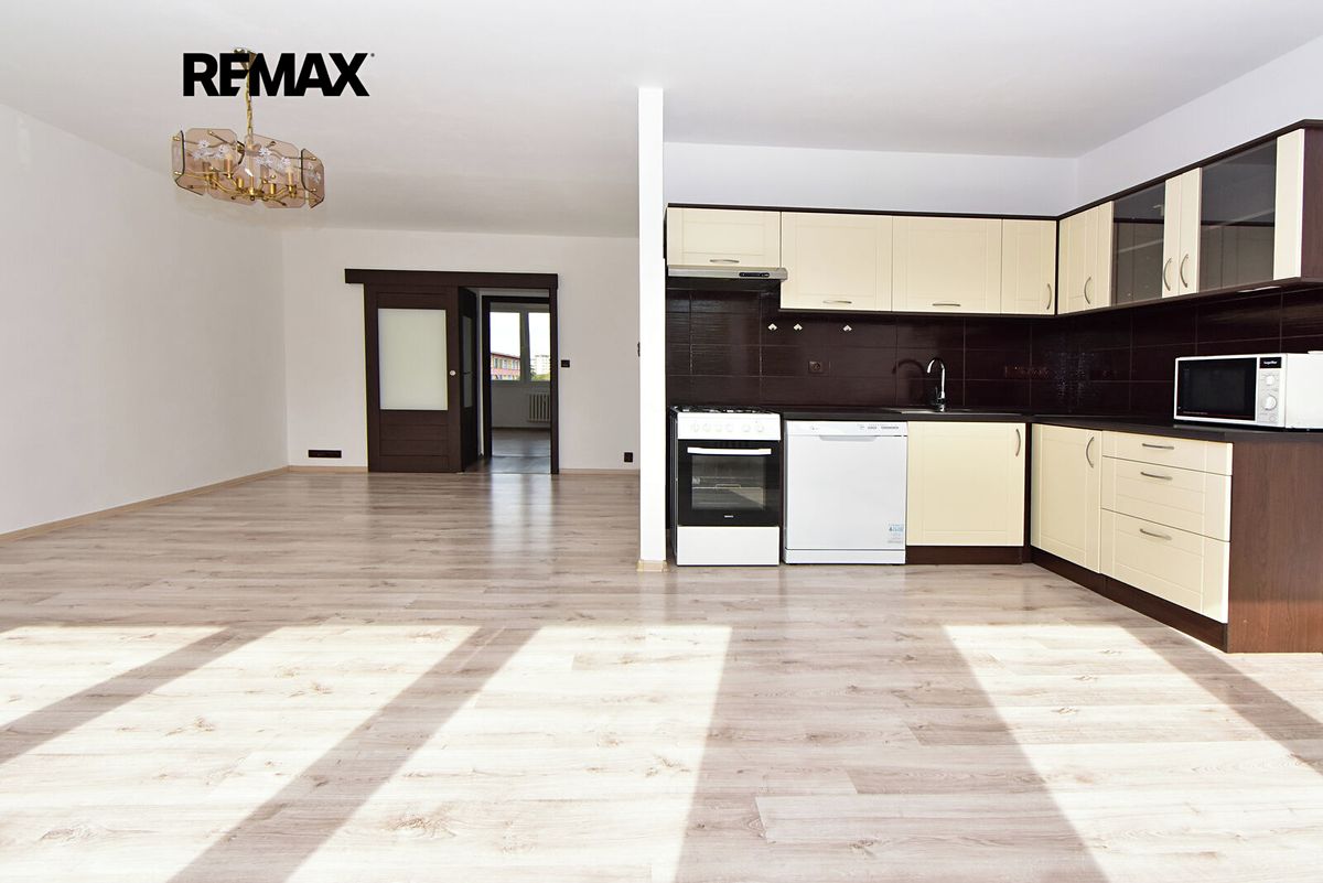 Pronájem bytu 3+1 69 m² – fotografie 2