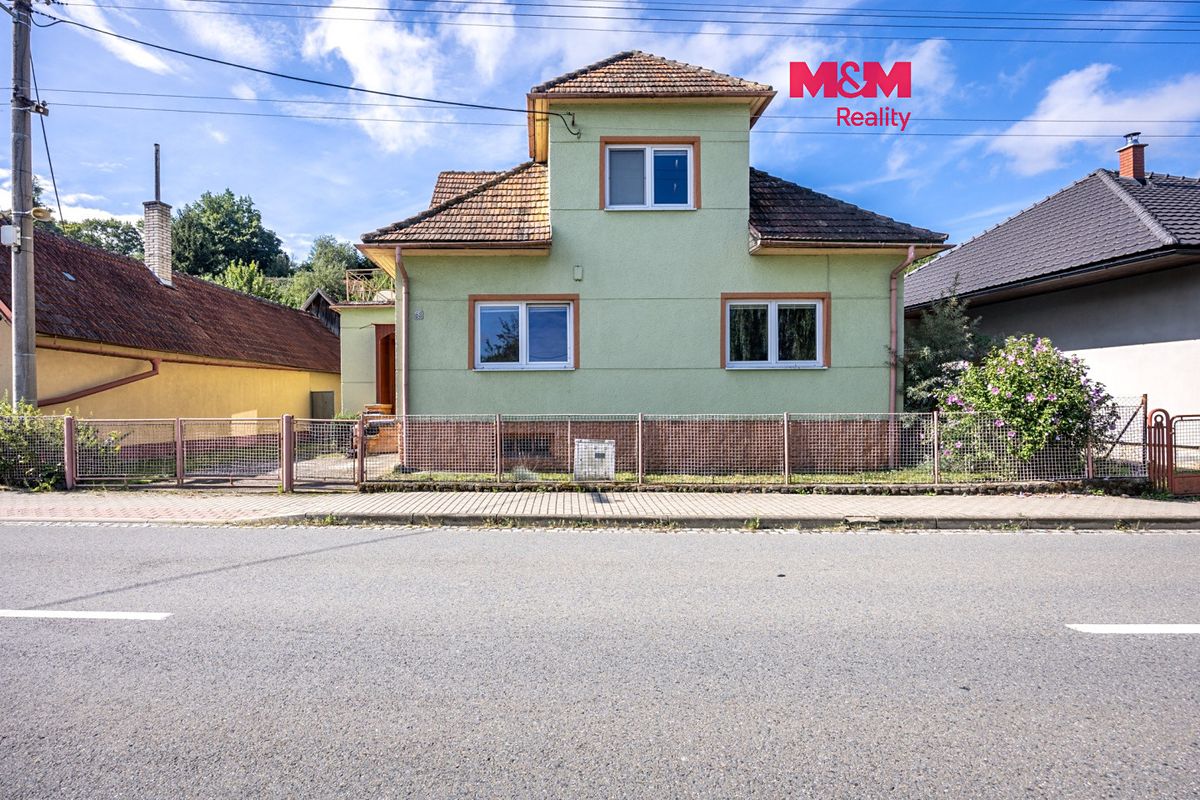 Prodej rodinného domu 140 m², pozemek 633 m²