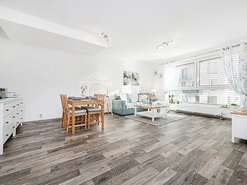 Prodej bytu 2+kk 63 m², Liberec – náhled fotky 1