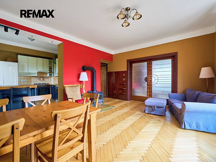 Prodej domu, 210 m² (2 z 27)
