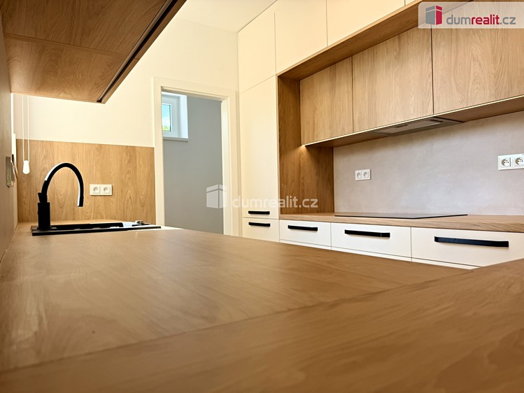 Будинок на продаж, 247 м² (7 з 24)