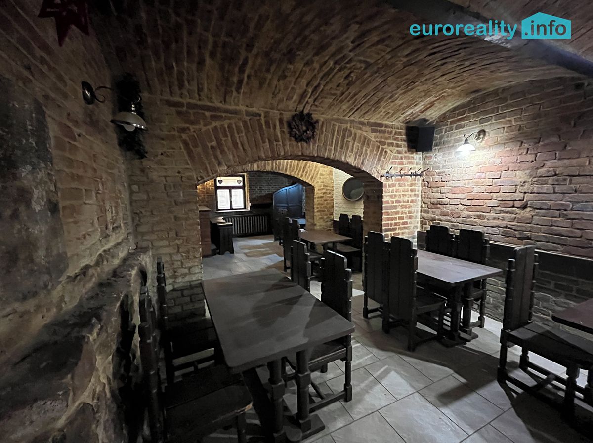 Pronájem restaurace 144 m² – fotografie 3