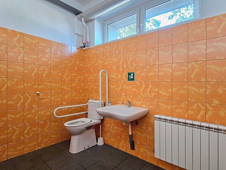 Pronájem komerčního prostoru, 280 m² (12 z 23)