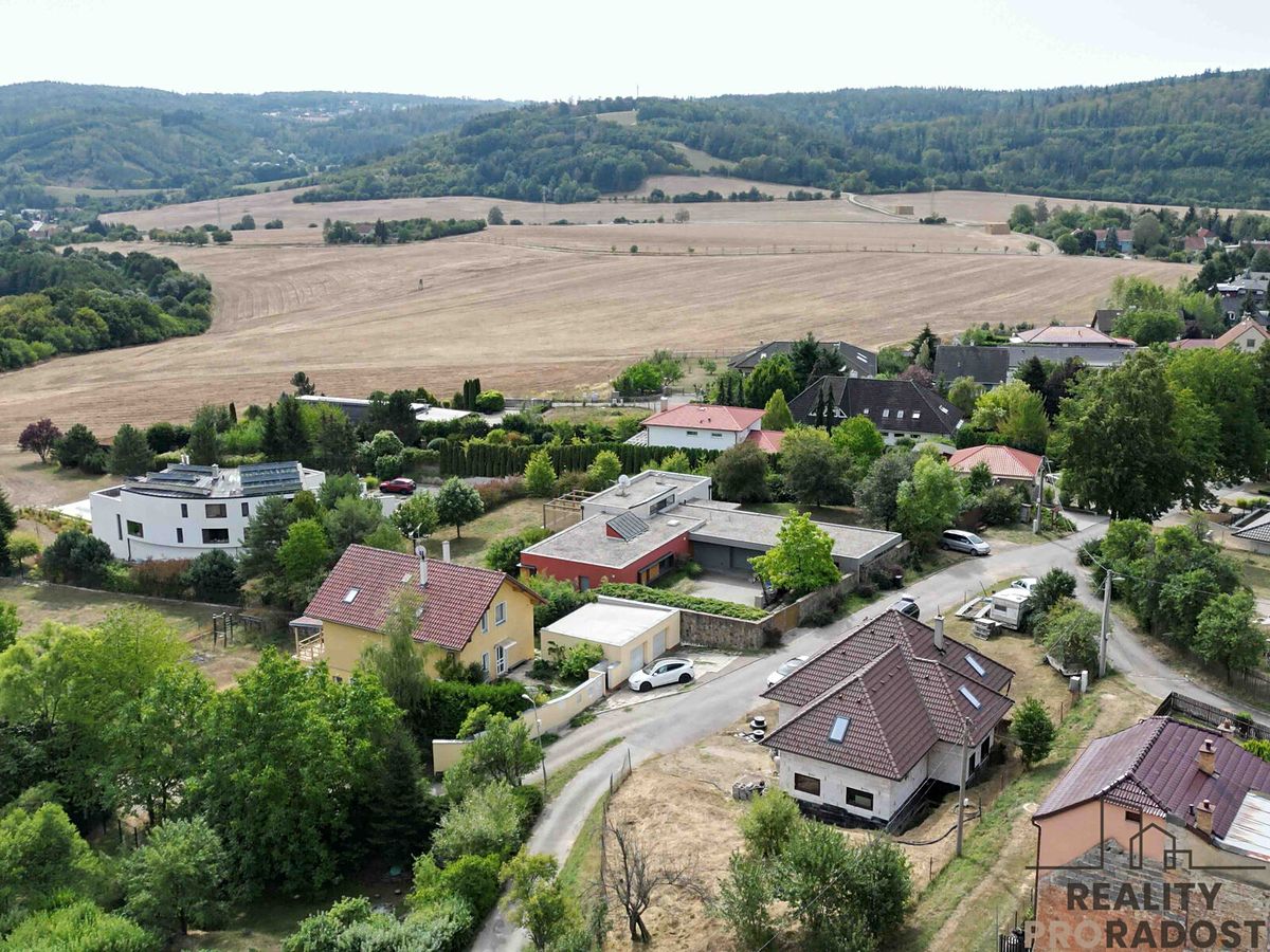 Prodej rodinného domu 194 m², pozemek 1250 m² – fotografie 4