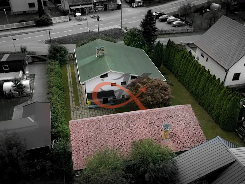 Prodej rodinného domu 220 m², pozemek 800 m², Karolinka – náhled fotky 2