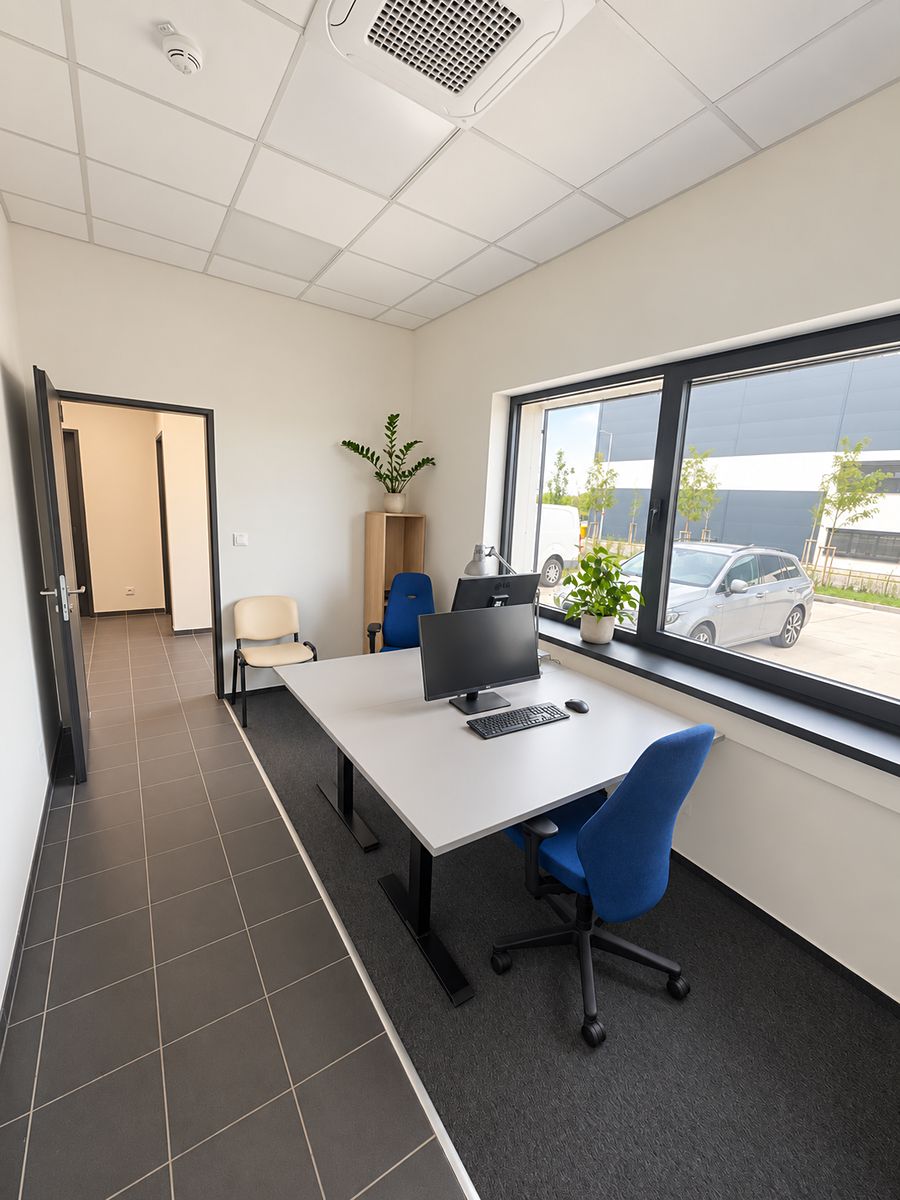 Pronájem skladového prostoru 40 m² – fotografie 4