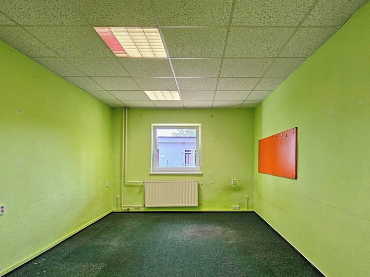 Pronájem komerčního prostoru, 280 m² (11 z 23)