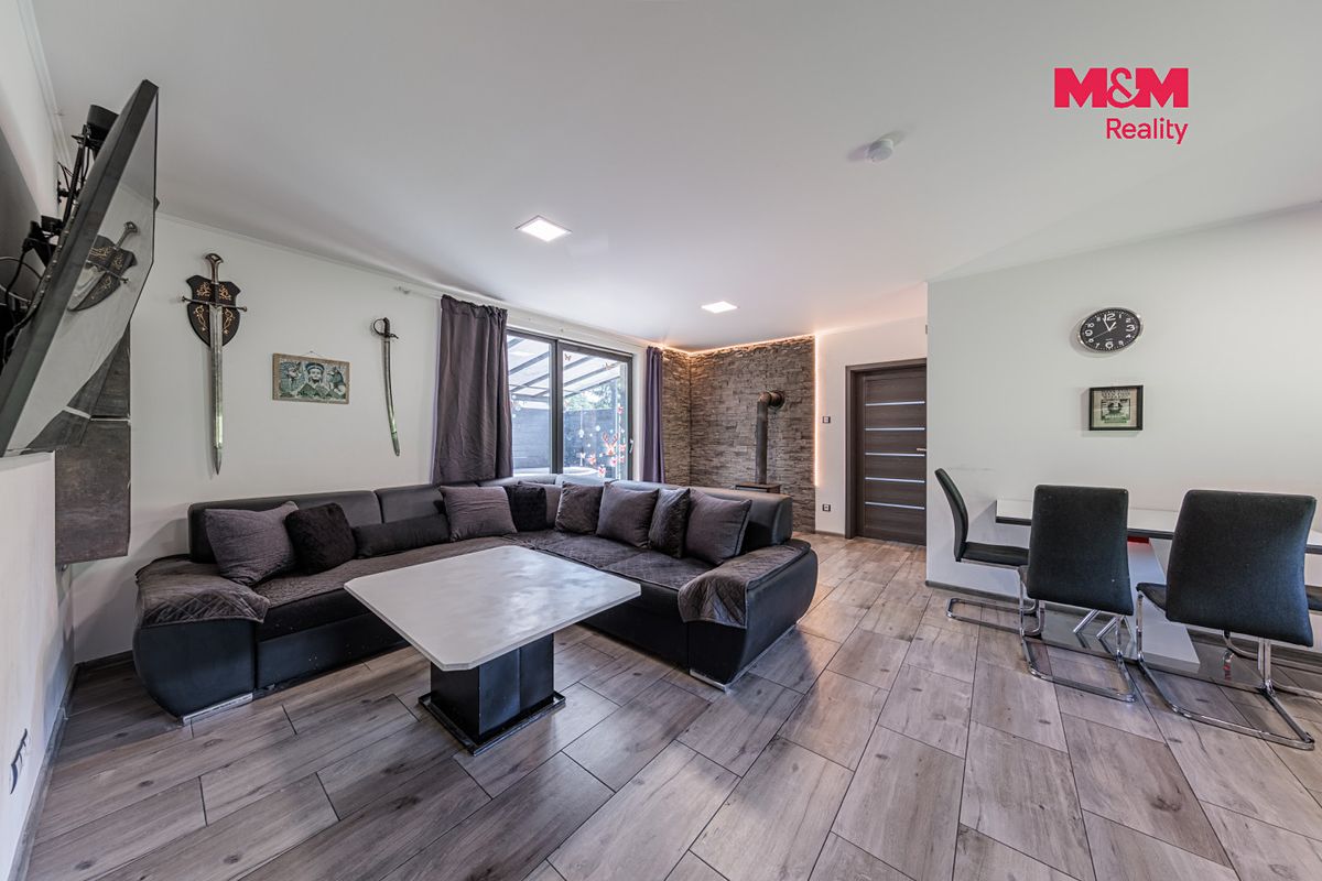 Prodej rodinného domu 163 m², pozemek 805 m² – fotografie 4