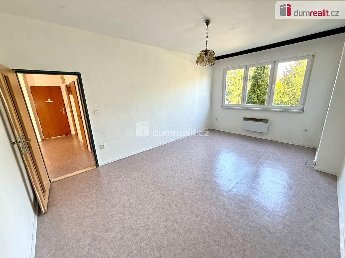 Pronájem bytu 3+1 88 m² – fotografie 2