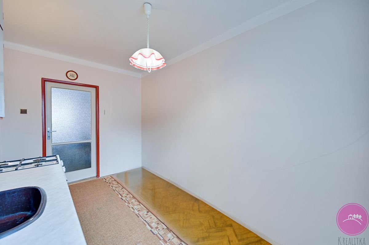 Pronájem bytu 2+1 58 m² – fotografie 4