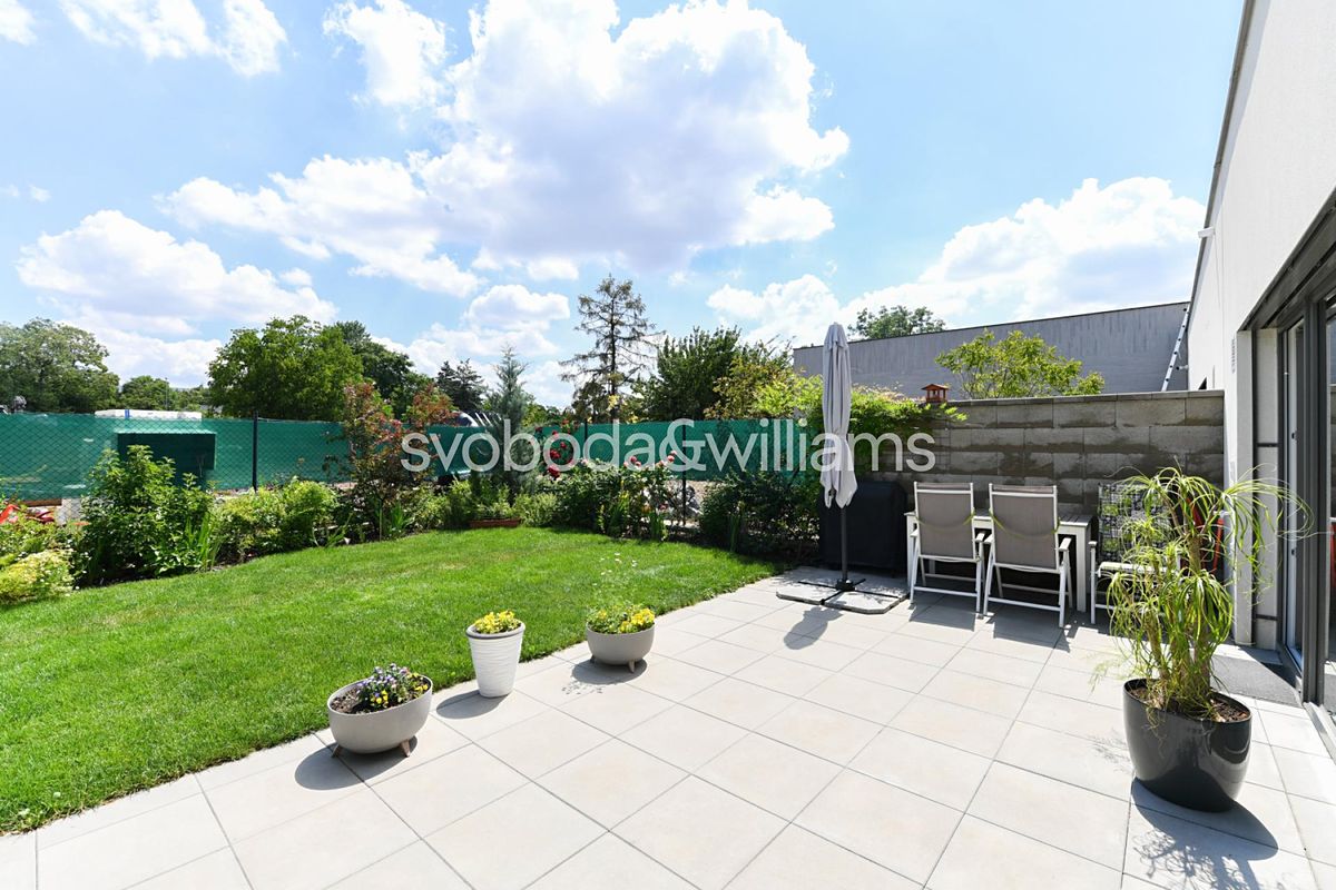 Pronájem rodinného domu 168 m², pozemek 220 m² – fotografie 4