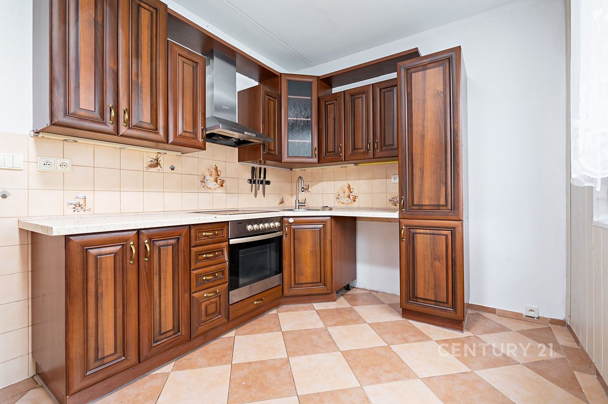 Pronájem bytu 3+1 61 m² – fotografie 3