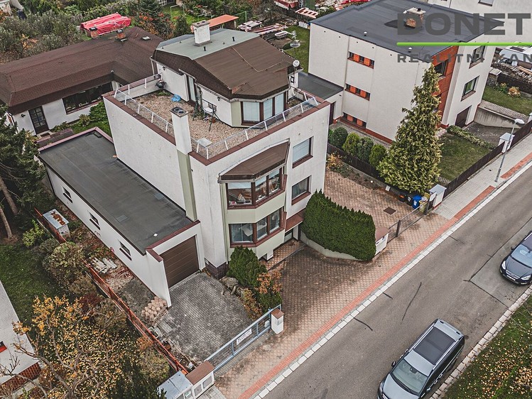 Будинок на продаж, 240 м² (3 з 17)