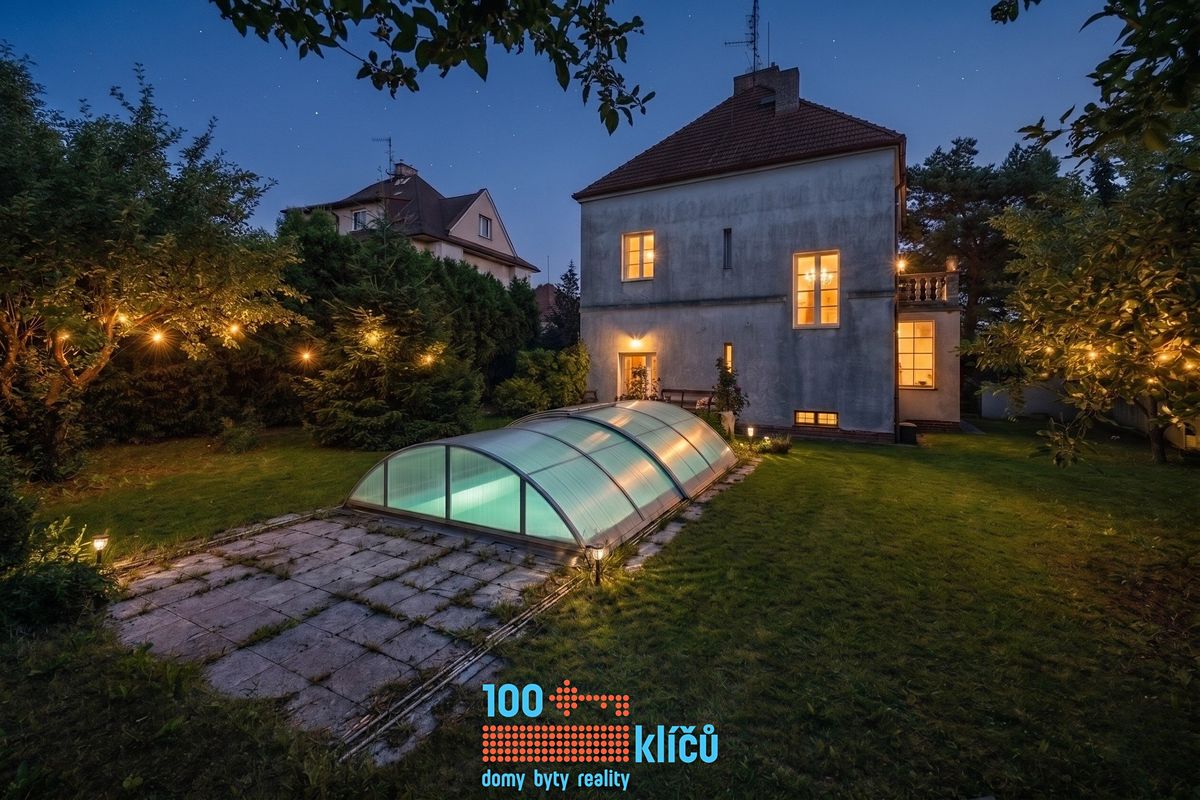 Prodej vícegeneračního domu 211 m², pozemek 676 m² – fotografie 3