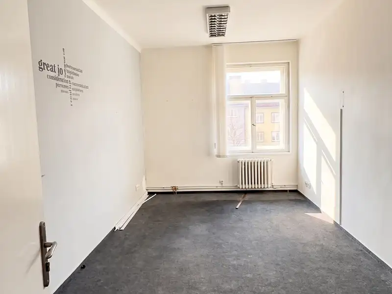 Pronájem kanceláře 18 m², Praha – náhled fotky 3
