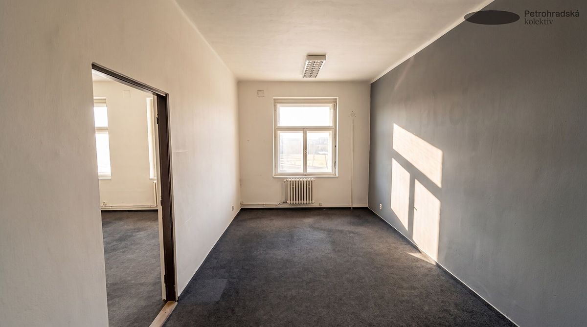 Pronájem kanceláře 18 m², Praha – fotka 1 z 3