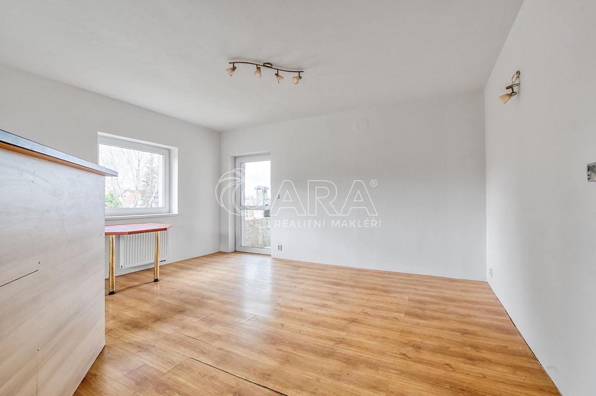 Prodej rodinného domu 93 m², pozemek 3731 m² – fotografie 5