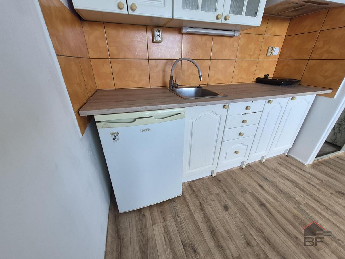 Pronájem bytu 1+kk 20 m² – fotografie 4