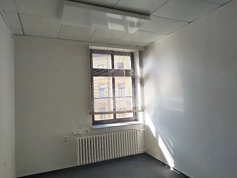 Pronájem kanceláře 15 m², Brno – náhled fotky 1