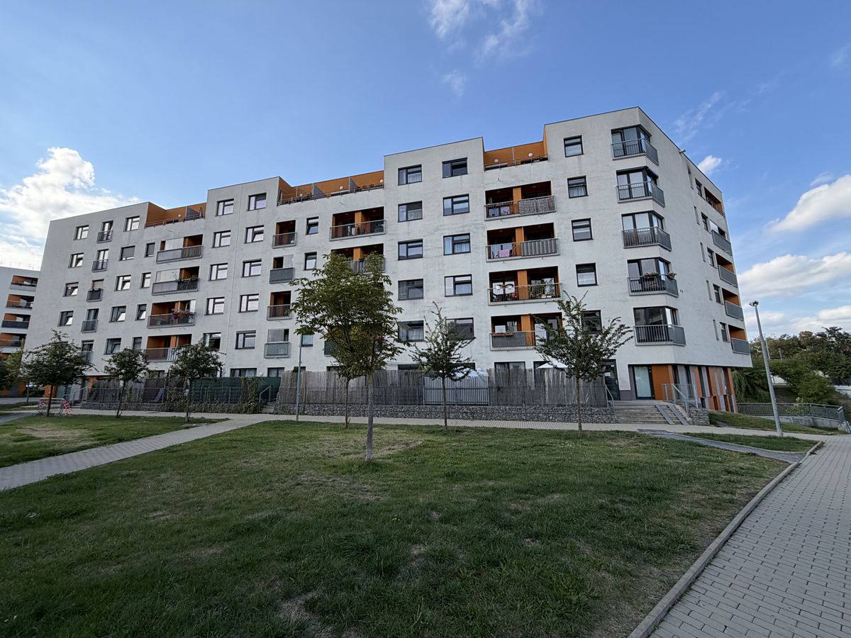 Pronájem bytu 1+kk 34 m²