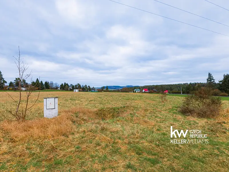 Prodej stavebního pozemku 660 m², Malá Hraštice – náhled fotky 3