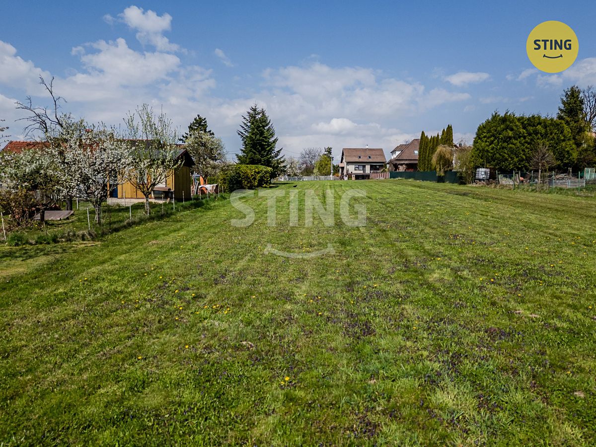 Prodej stavebního pozemku 1348 m² – fotografie 3