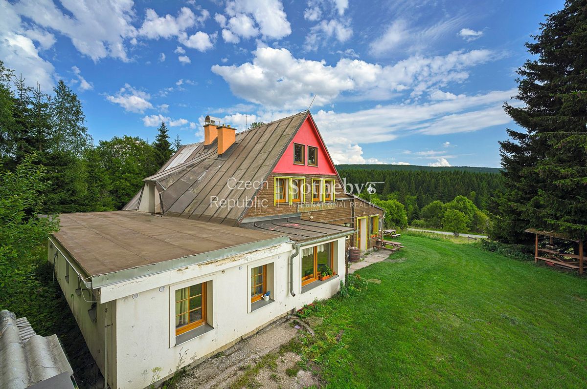 Prodej chalupy 380 m², pozemek 600 m² – fotografie 4