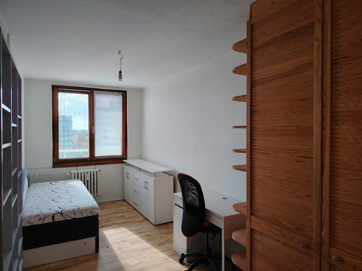 Pronájem bytu pokoje 12 m² – fotografie 4