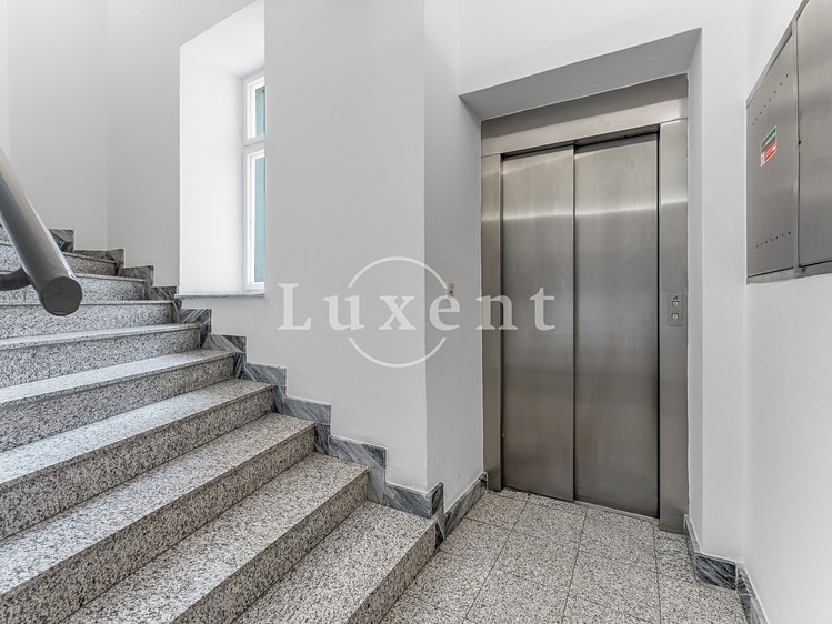 Prodej komerčního prostoru, 632 m² (12 z 15)