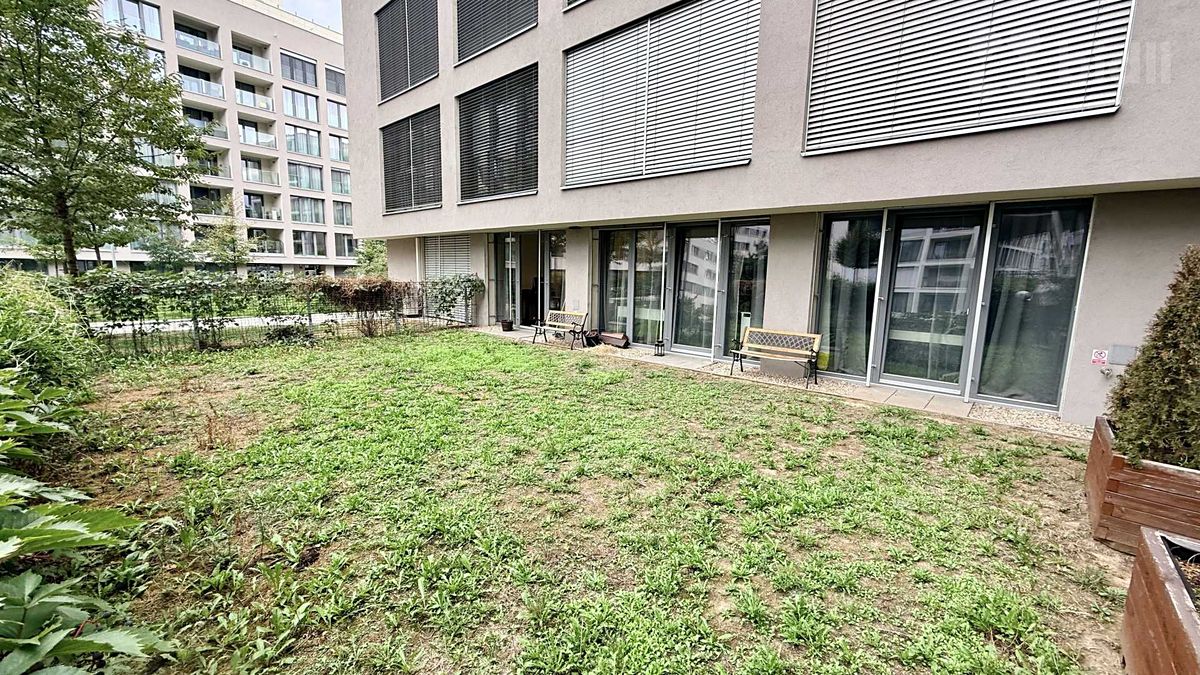 Pronájem bytu 2+kk 66 m²