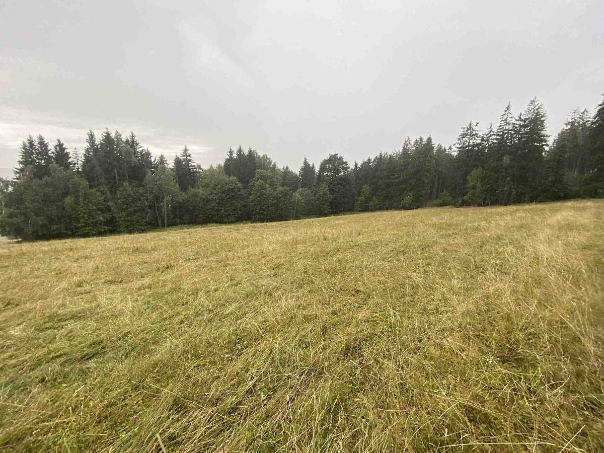 Prodej pozemku 1842 m²