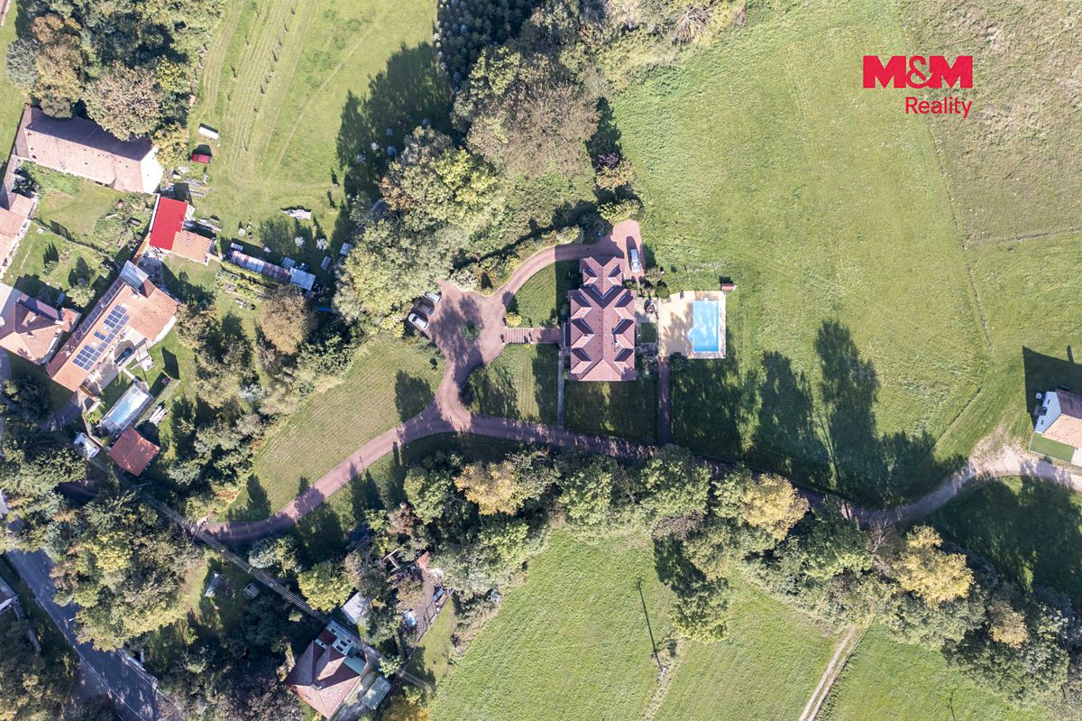 Prodej zemědělské usedlosti 360 m², pozemek 100270 m² – fotografie 3