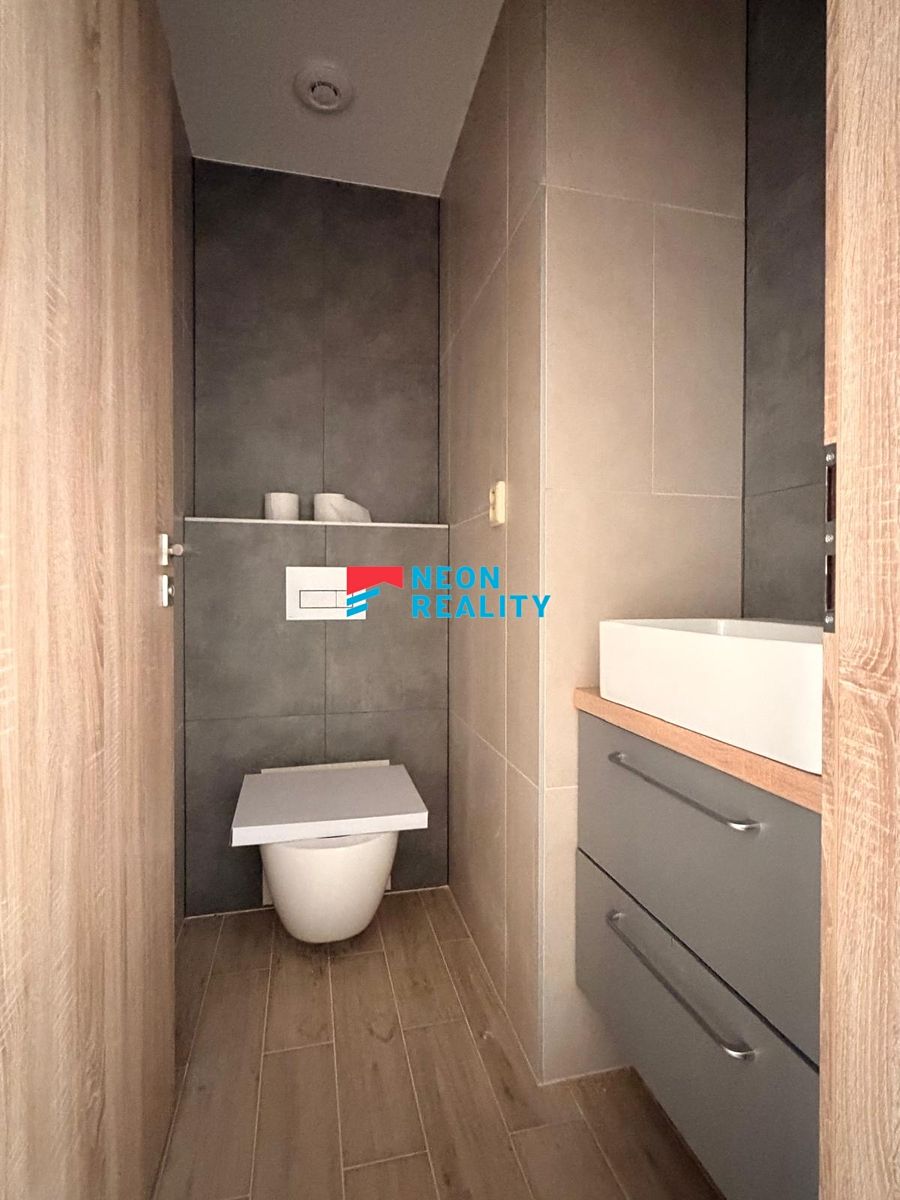 Pronájem bytu 3+kk 78 m² – fotografie 5
